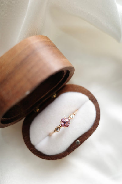 PETITE VINTAGE・14K CHAMPAGNE GOLD SPINEL & DIAMOND RING