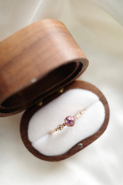 PETITE VINTAGE・14K CHAMPAGNE GOLD SPINEL & DIAMOND RING
