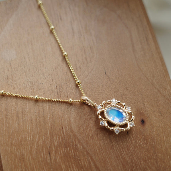 ONE OF A KIND・18K CHAMPAGNE GOLD MOONSTONE & DIAMOND PENDANT