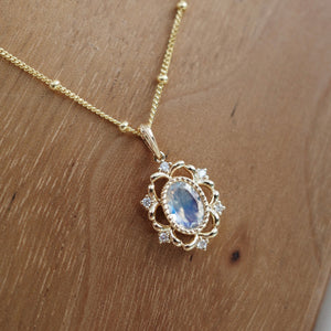 ONE OF A KIND・18K CHAMPAGNE GOLD MOONSTONE & DIAMOND PENDANT