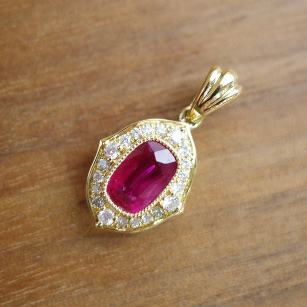 JEWELLERY REMODELLING・18K CHAMPAGNE GOLD RUBY & DIAMOND PENDANT