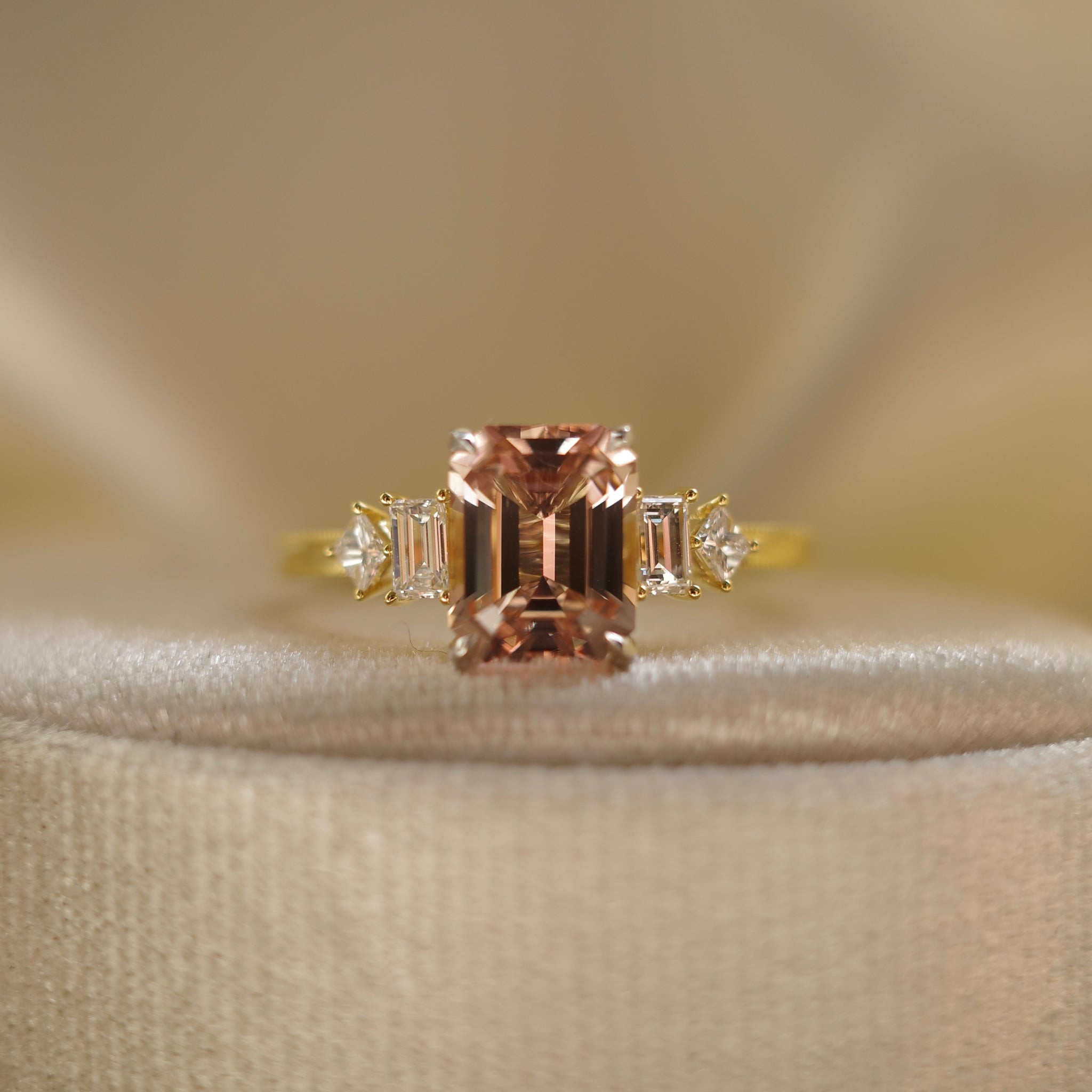 BESPOKE JEWELLERY・18K WHITE/ ROSE GOLD TOURMALINE & DIAMOND RING
