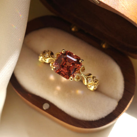 BESPOKE JEWELLERY・18K CHAMPAGNE GOLD ZIRCON & DIAMOND RING