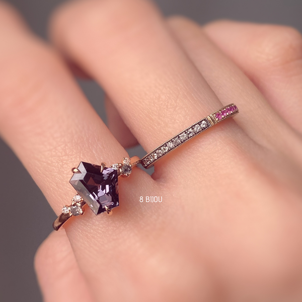 BESPOKE JEWELLERY・18K ROSE GOLD GREY SPINEL & DIAMOND RING