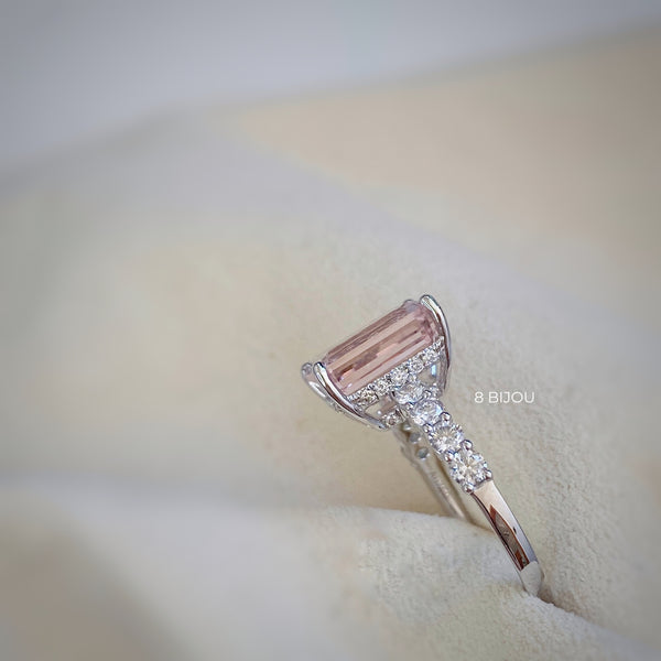 BESPOKE JEWELLERY・18K WHITE GOLD MORGANITE & DIAMOND RING (4689350623331)