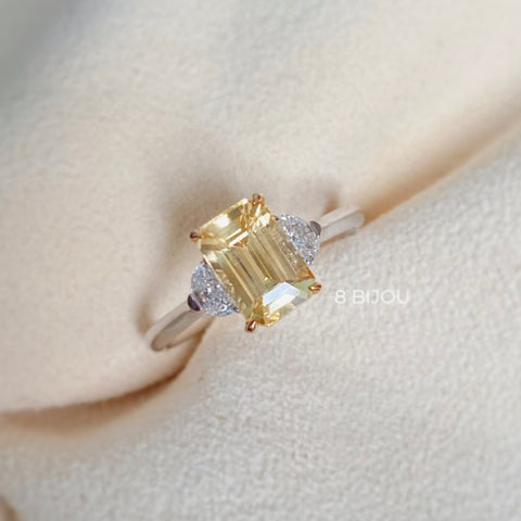 TRILOGY・18K WHITE/ CHAMPAGNE GOLD YELLOW SAPPHIRE & DIAMOND RING (4689368121443)