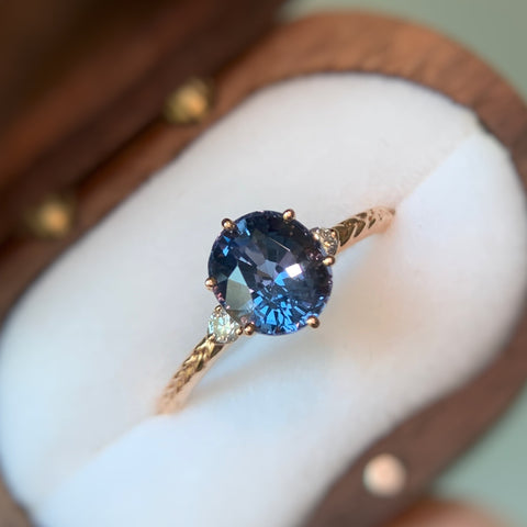 ONE OF A KIND・18K ROSE GOLD BLUE SPINEL (WITH CERTIFICATE) & DIAMOND RING