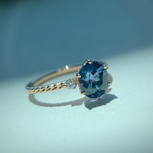 ONE OF A KIND・18K ROSE GOLD BLUE SPINEL (WITH CERTIFICATE) & DIAMOND RING