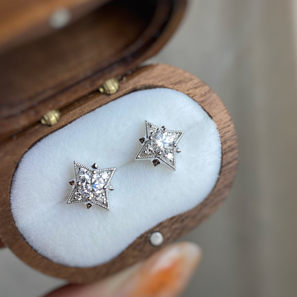8 STAR・18K WHITE GOLD DIAMOND EARRINGS