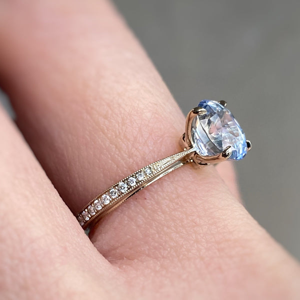 BESPOKE JEWELLERY・18K BEIGE GOLD PARTI SAPPHIRE & DIAMOND RING